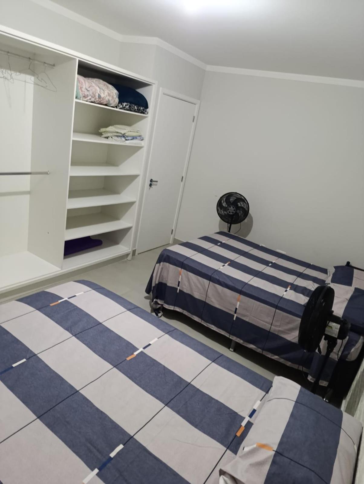 Agradavel Apartamento Em Bairro Silencioso... กัมโบรีอู ภายนอก รูปภาพ