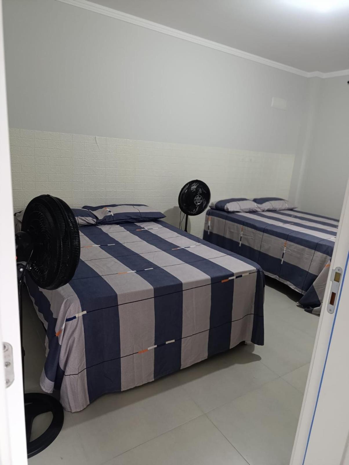 Agradavel Apartamento Em Bairro Silencioso... กัมโบรีอู ภายนอก รูปภาพ