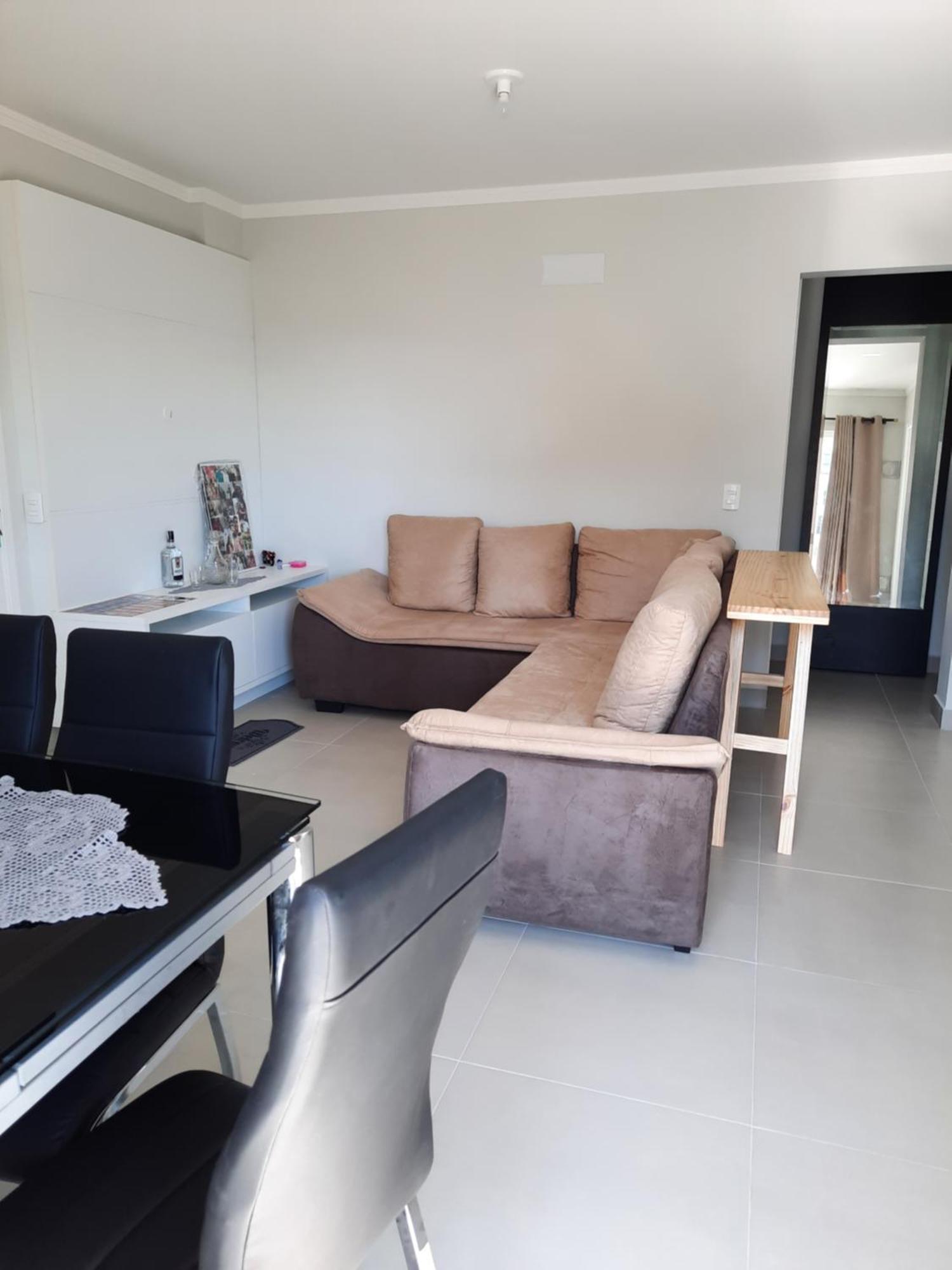 Agradavel Apartamento Em Bairro Silencioso... กัมโบรีอู ภายนอก รูปภาพ